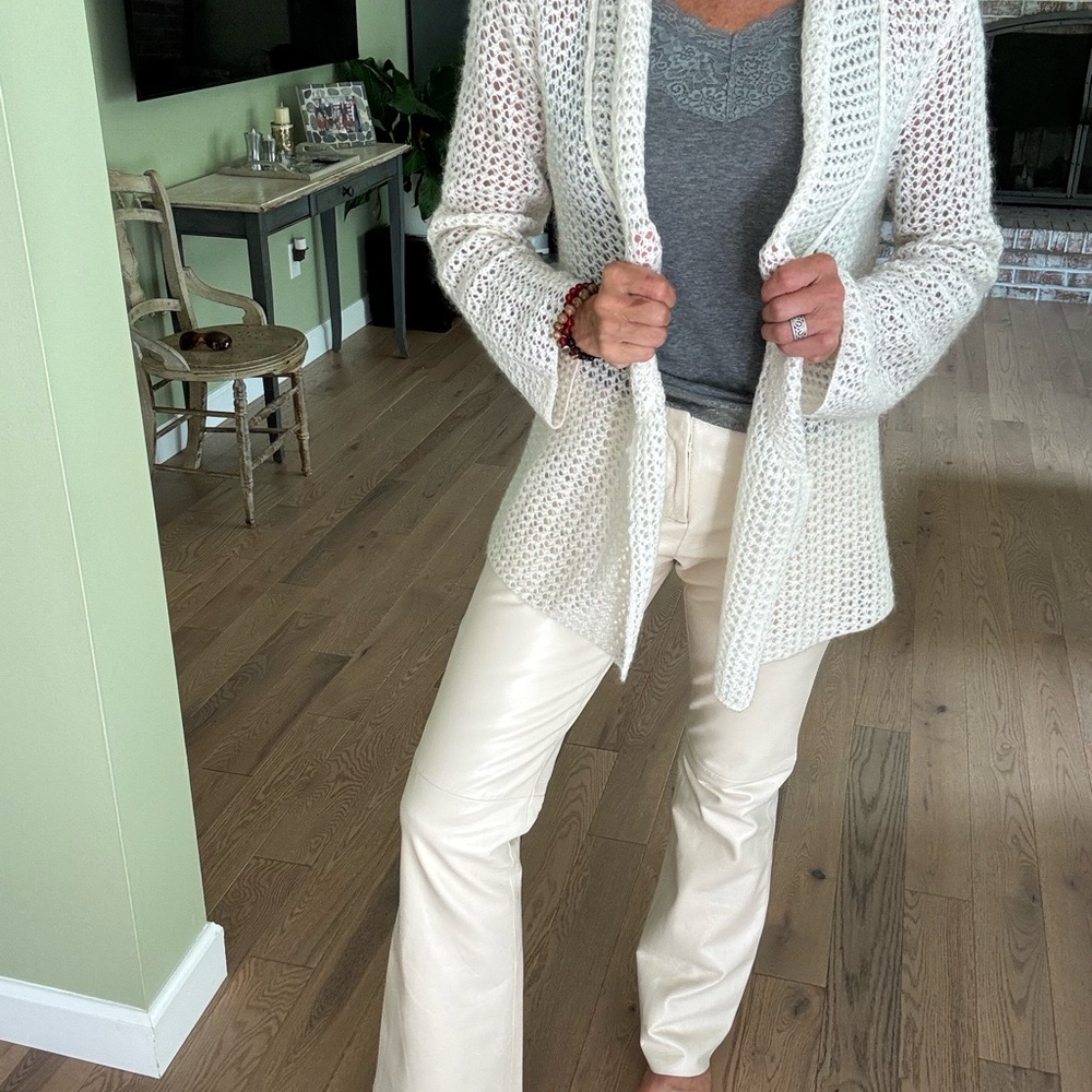 Banana Republic Ivory Knit Sweater